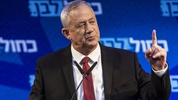 غانتس: يمكننا الاستفادة من اتفاقات التطبيع مع العرب لتعزيز السلطة الفلسطينية