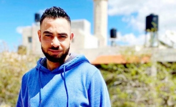 انتصار الإرادة: المعتقل رائد ريان يعلق إضرابه عن الطعام باتفاق يقضي بتحديد سقف اعتقاله الإداريّ