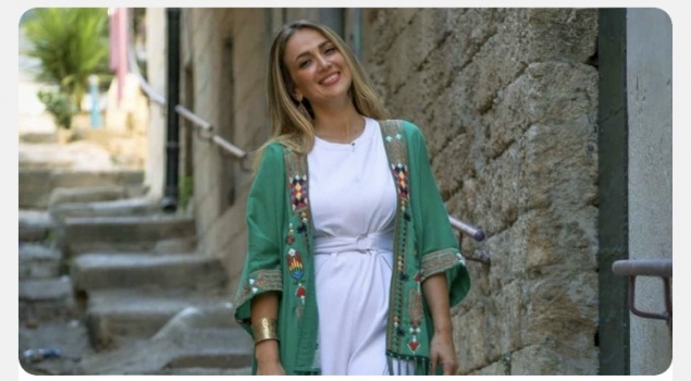 الموت يُفجع الفنانة الفلسطينية دلال أبو آمنة