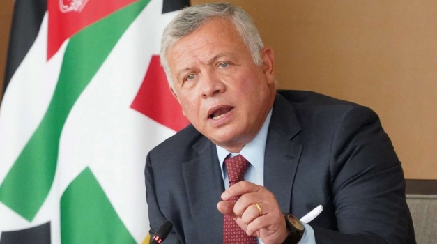 العاهل الأردني يؤكد ضرورة شمول الفلسطينيين بالمشاريع الإقليمية