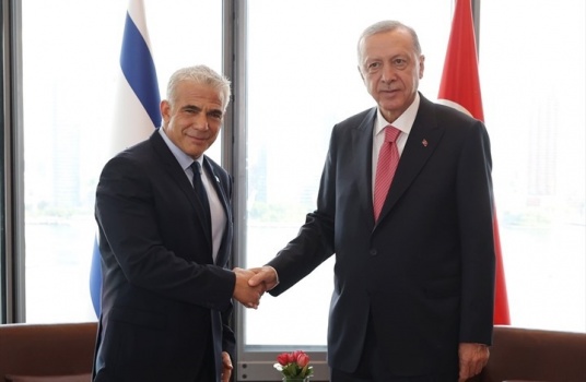 لابيد يبحث مع أردوغان قضية الجنود الأسرى لدى حماس