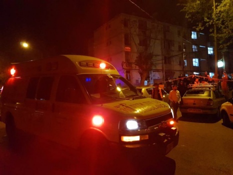 مصرع رضيع وإصابة والدته بحادث دعس وسط قطاع غزة