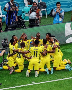 فوز الاكوادور على قطر في افتتاح كأس العالم