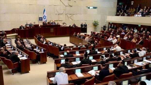 اسرائيل: قانون بالسجن عام لمن ينشر منشورات مؤيدة لحماس