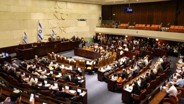 الكنيست يصادق على مشروع قانون سحب الجنسية والإقامة من أسرى القدس والداخل