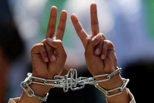 الأسرى يواصلون "العصيان" لليوم الـ19 على التوالي ضد إدارة سجون الاحتلال