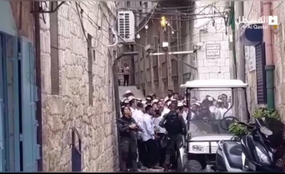 مستوطنون يعربدون في القدس واندلاع مواجهات في الطور
