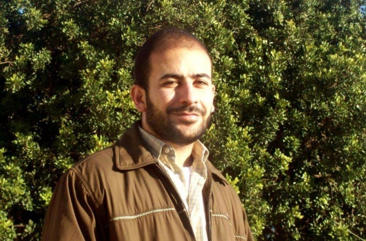 رغم سنوات الأسر.. المحرر طبيش ينهي دراسته الجامعية بعد 25 سنة