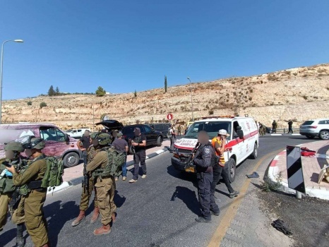 3 اصابات احداهما خطيرة في صفوف المستوطنين في عملية إطلاق نار جنوب شرق بيت لحم