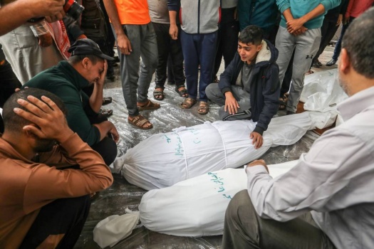 المجازر مستمرة.. عشرات الشهداء والجرحى في القصف الإسرائيلي على غزة