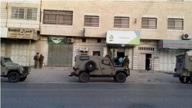 الاحتلال يغلق 255 منشأة- خسائر فادحة يتكبدها تجار بلدة حوارة