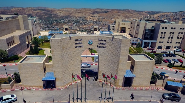 قبول 19 خريج من كلية الطب وعلوم الصحة في جامعة النجاح الوطنية لإكمال الاختصاص الطبي في الولايات المتحدة الأمريكية