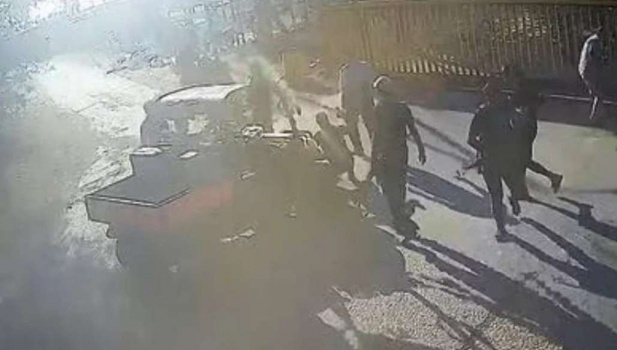 يديعوت أحرونوت: عناصر حماس لم يجدوا جنديًا واحدًا في نير عوز خلال هجوم 7 أكتوبر