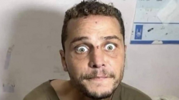 من هو الأسير بدر دحلان الذي أشعلت صورته مواقع التواصل