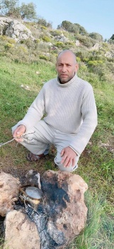 مقتل مواطن وإصابة أخر إثر شجار عائلي في مخيم بلاطة شرق نابلس