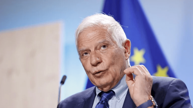 بوريل: صدمتنا صور قصف مدرسة بغزة