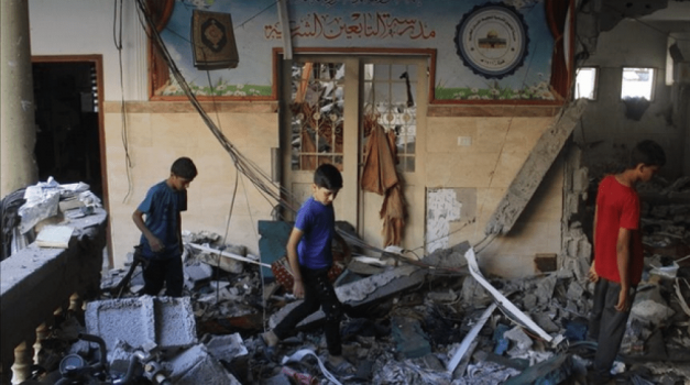حماس تطالب بإلزام الاحتلال بما عرضه الوسطاء بدلًا من جولات مفاوضات جديدة تعطي غطاء للعدوان