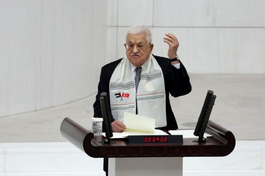 وفا: القيادة تشرع بتحركاتها واتصالاتها للتحضير لتوجه الرئيس وأعضاء القيادة إلى قطاع غزة