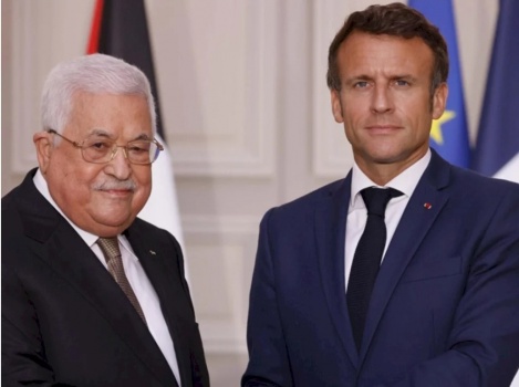 الرئيس عباس يلتقي ماكرون ويحثه على الاعتراف بفلسطين والعمل على وقف العدوان بحق شعبنا