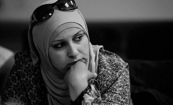محكمة الاحتلال تقضي بسجن الصحفية رشا حرز الله وغرامة مالية