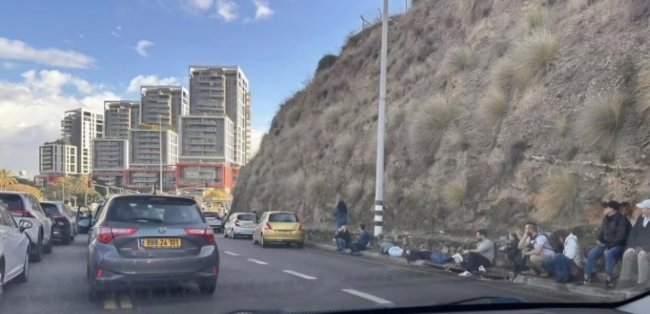 جيش الاحتلال: إطلاق عدة صواريخ من لبنان باتجاه وسط إسرائيل