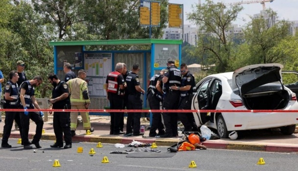 إصابة جنديين بعملية دهس جنوبي الخليل