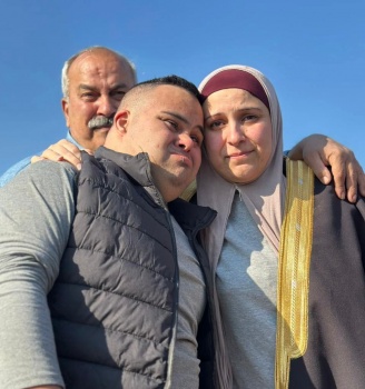 الاحتلال يُفرج عن الأسيرة الصحفية رشا حرز الله