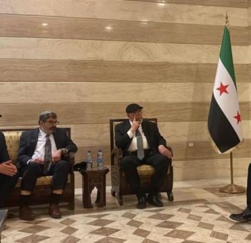 جرى استقباله من "حكام سوريا الجدد" ... حاخام داعم للاحتلال دعا لإبادة الشعب الفلسطيني وضم الجولان المحتل يزور دمشق