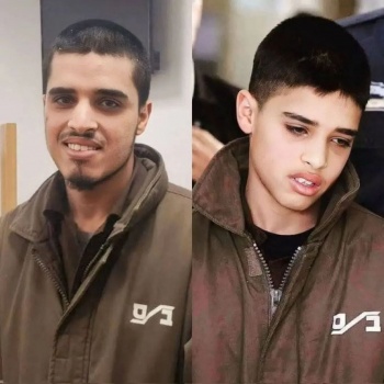 بعد قضائه 10 سنوات في سجون الاحتلال- أحمد مناصرة يعانق الحرية