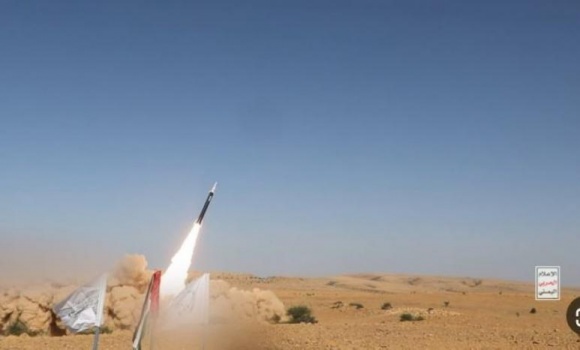 جماعة أنصار الله تهدد واشنطن برد "سريع وموجع" إذا تدخلت عسكريا إلى جانب السعودية

