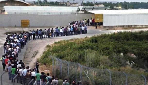 هل استغنت إسرائيل عن العمال الفلسطينيين بعد عامين من غيابهم؟