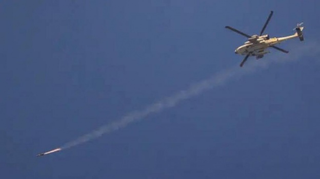 المقاومة في غزة تستهدف مروحية قتالية بصاروخ مضاد للطائرات