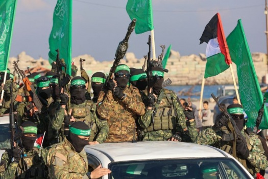 قيادي في "حماس": سلاح المقاومة خط أحمر وإسرائيل فشلت في كسره بالقوة والمفاوضات