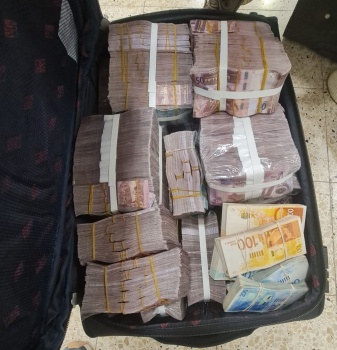 الاحتلال يعلن إحباط محاولة تهريب 12 مليون شيكل عبر جسر “الكرامة”