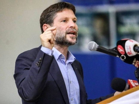 سموتريتش يدعو لاحتلال غزة وتهجير سكانها ويهاجم مصر وبريطانيا وتركيا