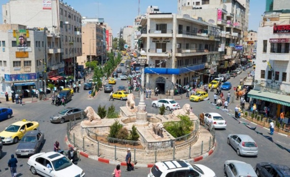 في 5 سنوات&hellip; نحو 17 ألف تاجر جديد انضموا إلى السجل التجاري في فلسطين