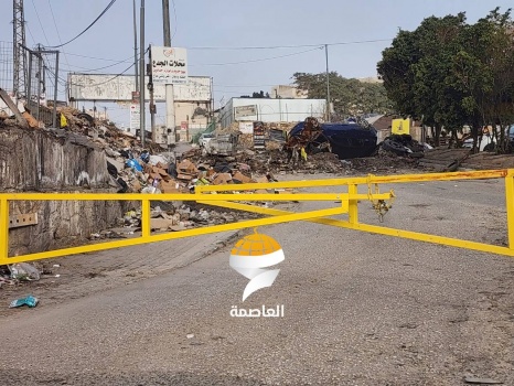 الاحتلال يواصل حصار وإغلاق حزما شمال شرق القدس لليوم الثاني