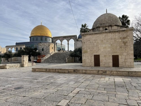 بحجة الأوضاع الأمنية..الاحتلال يواصل إغلاق الأقصى ومنع الصلاة فيه لليوم ال12
