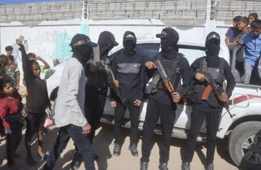 كمين لقوة "رادع" يودي بمجموعة متعاونة مع الاحتلال في خان يونس
