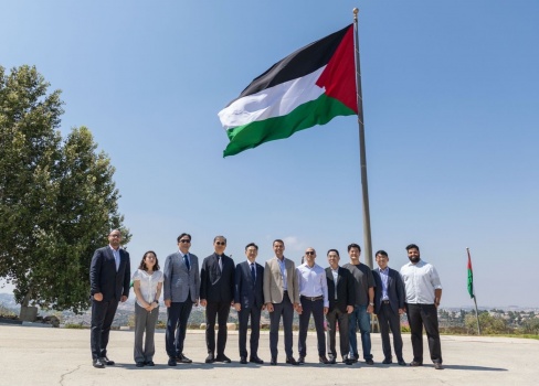 وفد كوري رفيع المستوى ووزير الاتصالات في زيارة لمدينة روابي لبحث تعزيز قطاع الذكاء الاصطناعي وتطويره