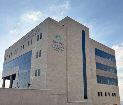 ستّ نقابات تُدق جرس إنذار وتعلن حالة طوارئ: قرارات هيئة سوق رأس المال تُهدد بتسريح 40 % من موظفي شركات التأمين