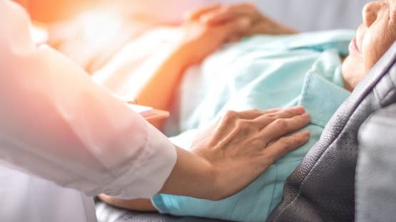 علماء يحولون مُستقلبا بكتيريا معويا لدواء يعزز العلاج المناعي للسرطان