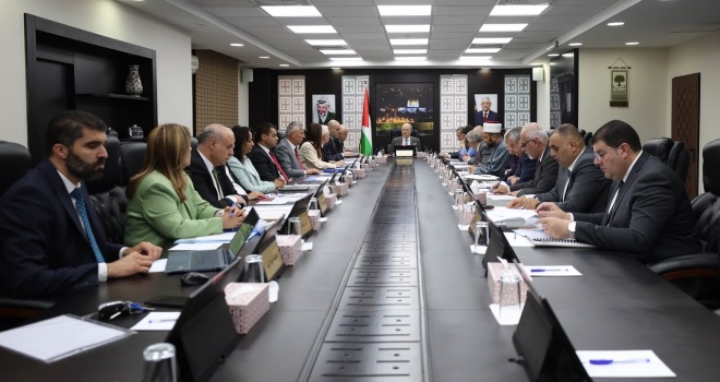 رئيس الوزراء يعلن اعتماد 66 تدخلاً عاجلاً لدعم المناطق المستهدفة يبدأ تنفيذها خلال أيام