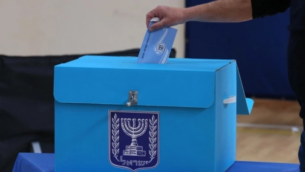 إقبال مرتفع على الانتخابات الإسرائيلية.. تل أبيب تتصدر أعداد المصوّتين والائتلاف يطالب بتمديد التصويت