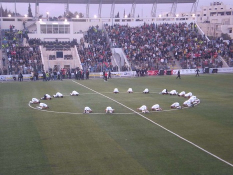الرجوب يتفقد أعمال الصيانة في استاد الشهيد فيصل الحسيني قبل مباراة فلسطين والامارات