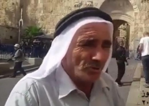فيديو‬: مسن يروى تفاصيل استشهاد الشاب مصطفى الخطيب قرب باب الأسباط ب&rlm;القدس ‬صباح اليوم