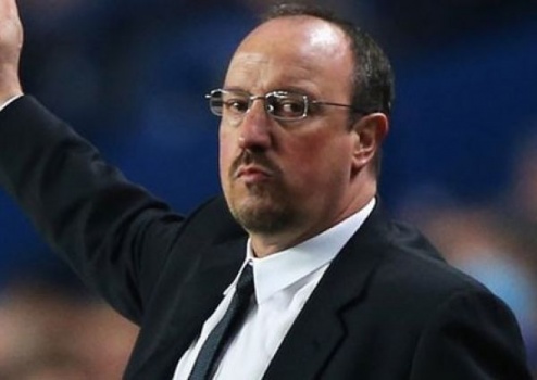 رئيس ريال مدريد يقرر اقالة بينيتيز