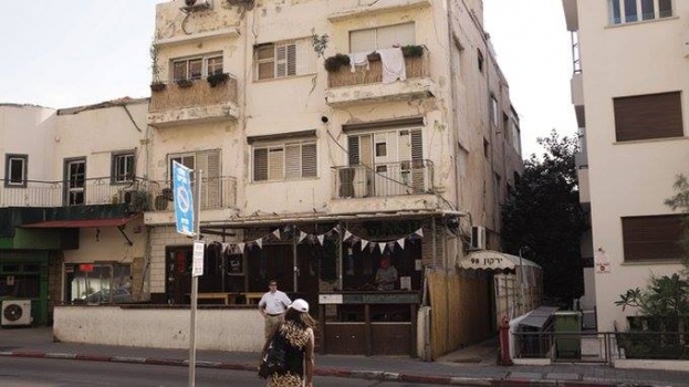 اغلاق بيوت للدعارة في تل ابيب
