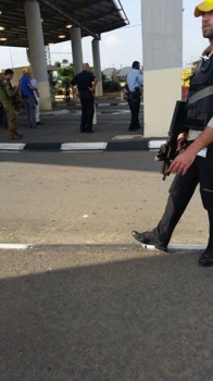 صور : اصابة خطيرة لمستوطن قرب قلقيلية بعملية طعن وفرار المنفذ