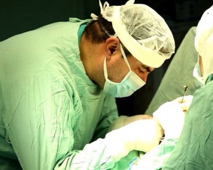 لاول مرة .. عملية تحويل جنسي في غزة من انثى الى ذكر